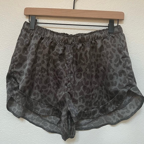 Express Satin Sleepwear Grey Animal Print Leopard Pajama Shorts - Picture 3 of 9
